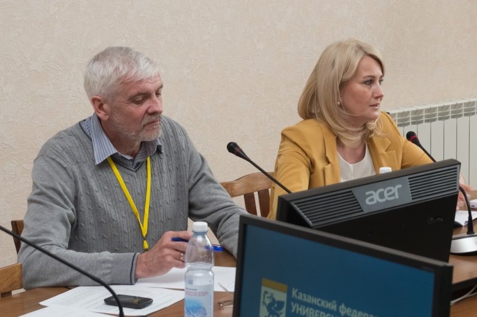 'Теория жива, пока работает на практике' 'Теория жива, пока работает на практике'