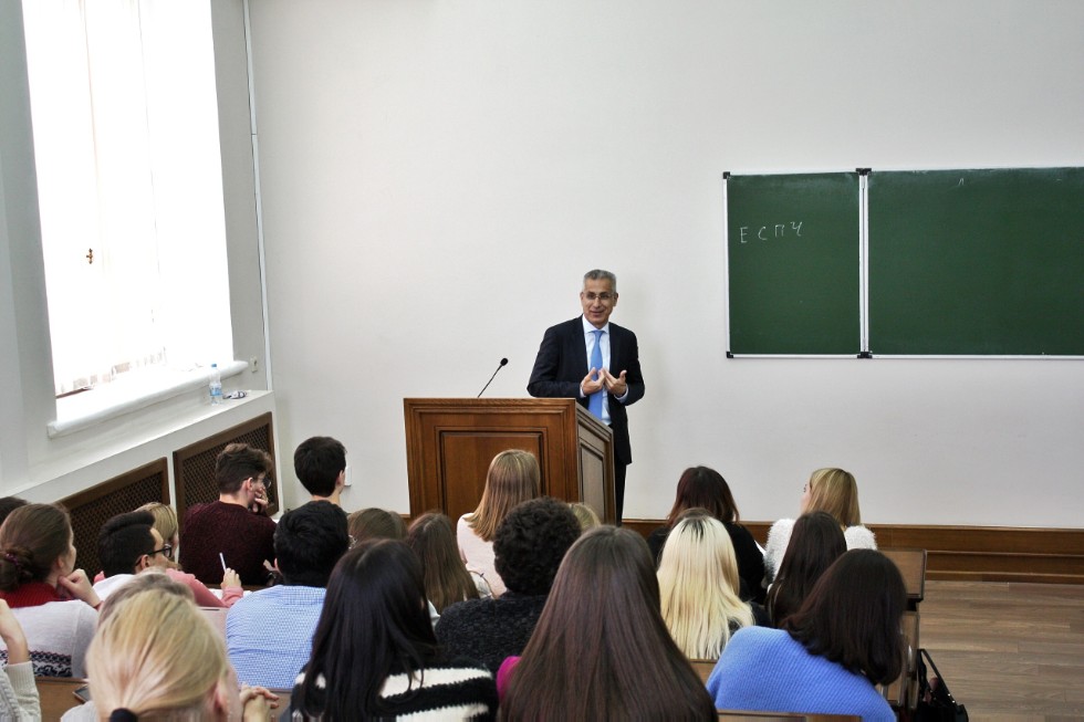 28 �������� � ������ ������������ ���������� ���������� ������ ����� ������������ ���� �� ������ �������� �. ���������