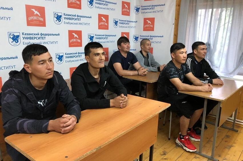 В СОЛ 'Буревестник' продолжается студенческая профильная смена В СОЛ 'Буревестник' продолжается студенческая профильная смена