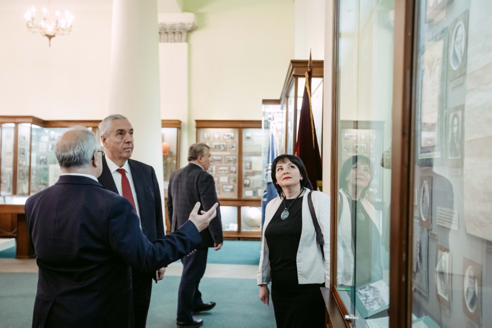 Rector Ilshat Gafurov talked with new Consul General of Turkey of Kazan Ismet Erikan