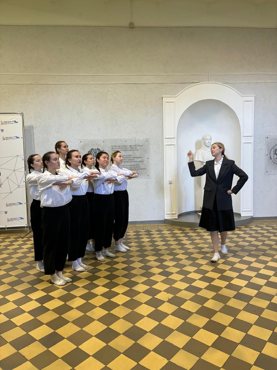 �������� ��������� ����������� ������ ���������� ����������� � ������� �������� � ���������������� ����������.