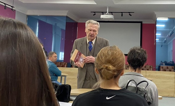 В ИМО прошла встреча с доктором исторических наук, профессором, ученым мирового уровня Измаилом Ибрагимовичем Шарифжановым В ИМО прошла встреча с доктором исторических наук, профессором, ученым мирового уровня Измаилом Ибрагимовичем Шарифжановым