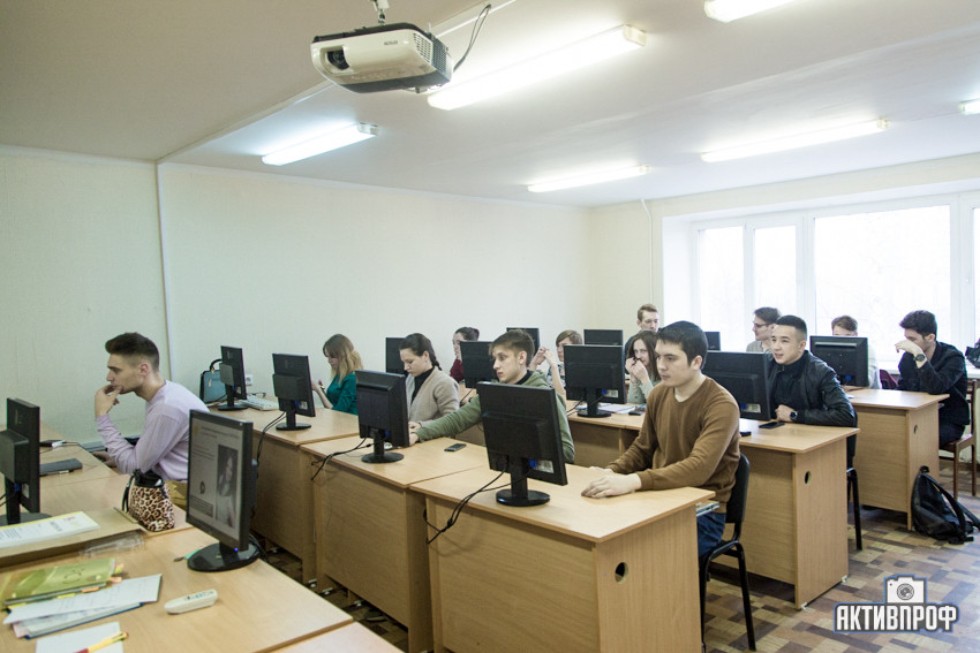 Мастер-классе по использованию материалов 1С в НЧИ КФУ. Мастер-классе по использованию материалов 1С в НЧИ КФУ.