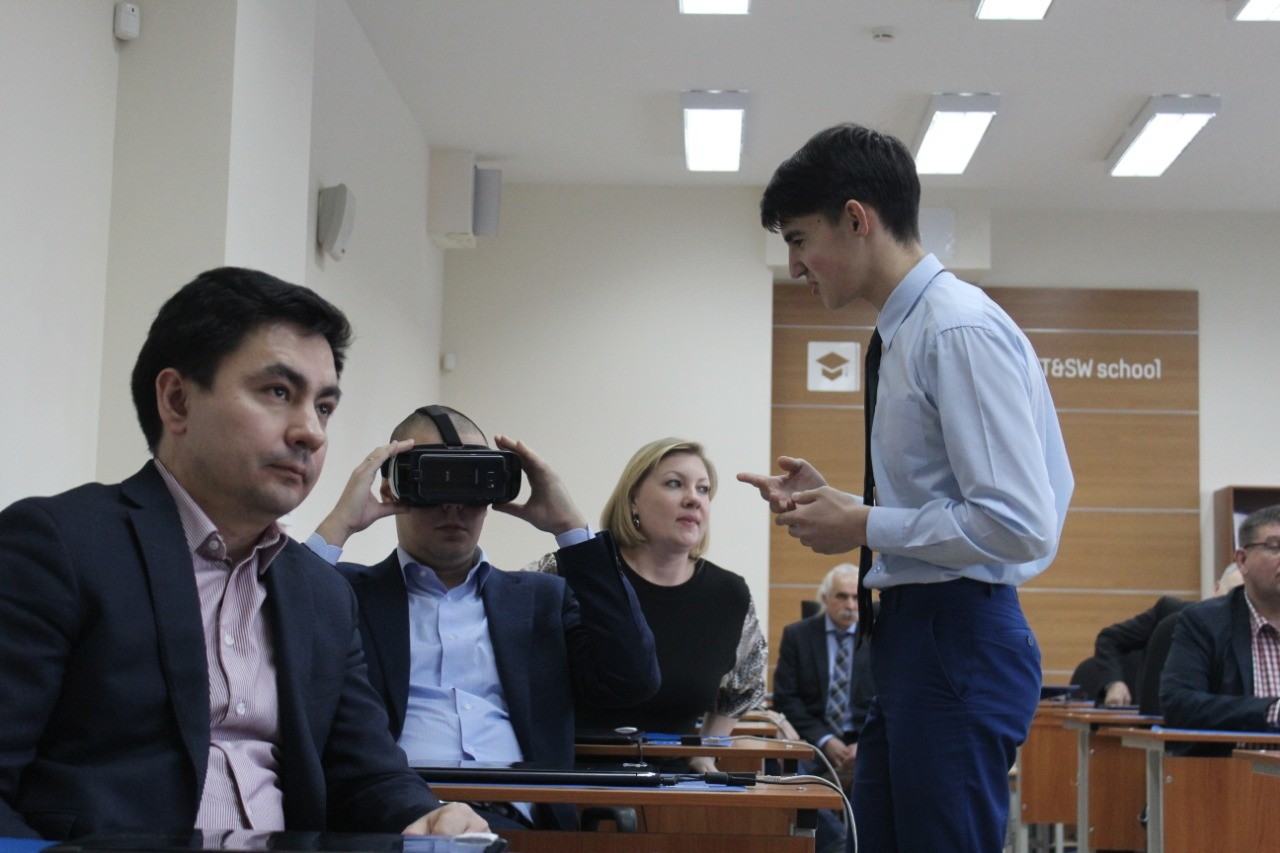 IT-лицей посетили гости. IT-лицей посетили гости.