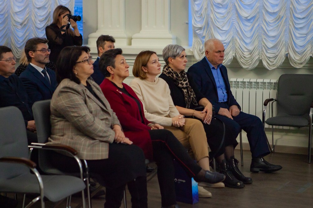 Состоялось торжественное заседание Ученого совета, приуроченное к 125-летию Елабужского института Состоялось торжественное заседание Ученого совета, приуроченное к 125-летию Елабужского института