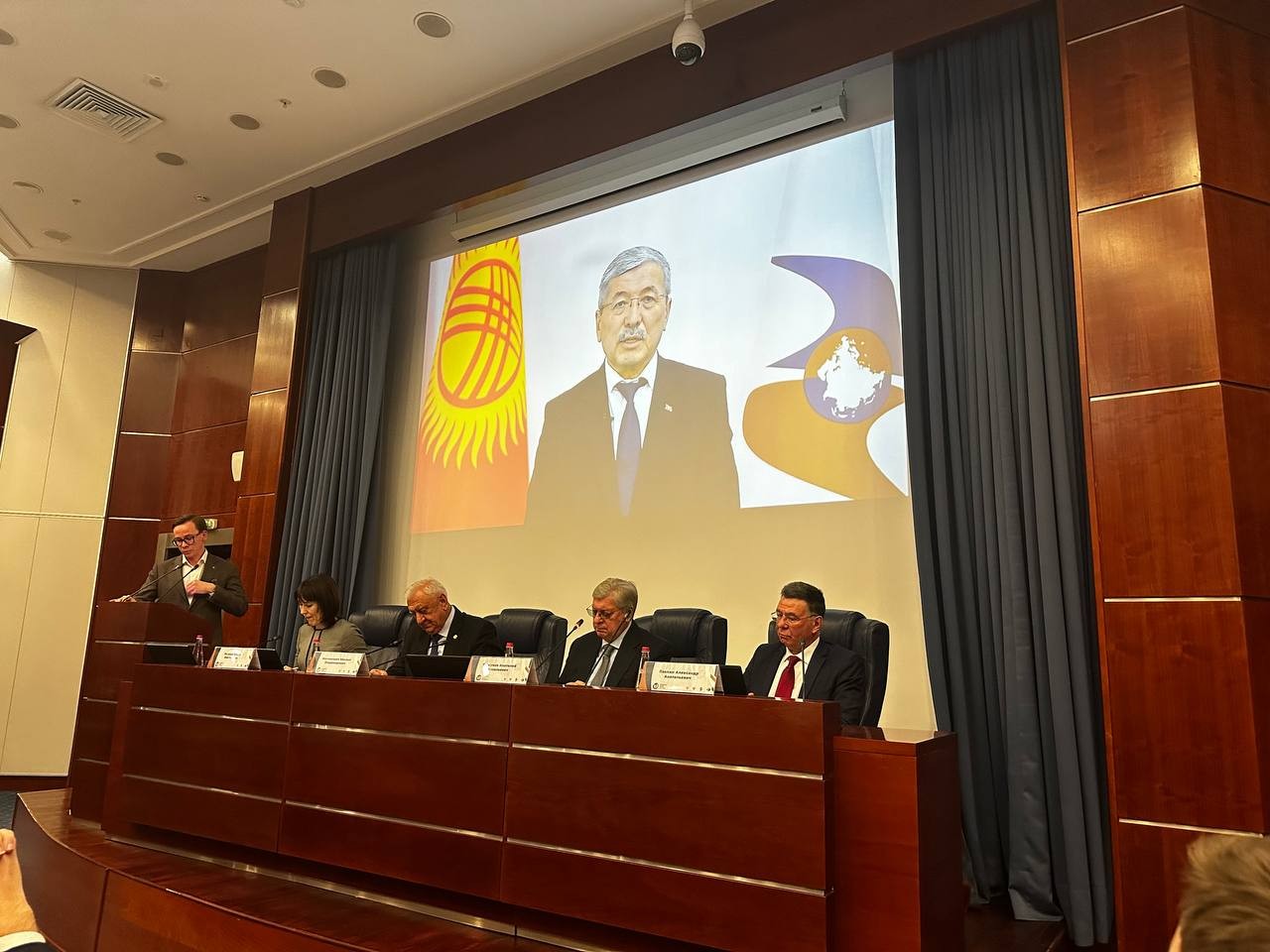 Студенты КФУ принимают участие в Модели ЕАЭС МГИМО Студенты КФУ принимают участие в Модели ЕАЭС МГИМО