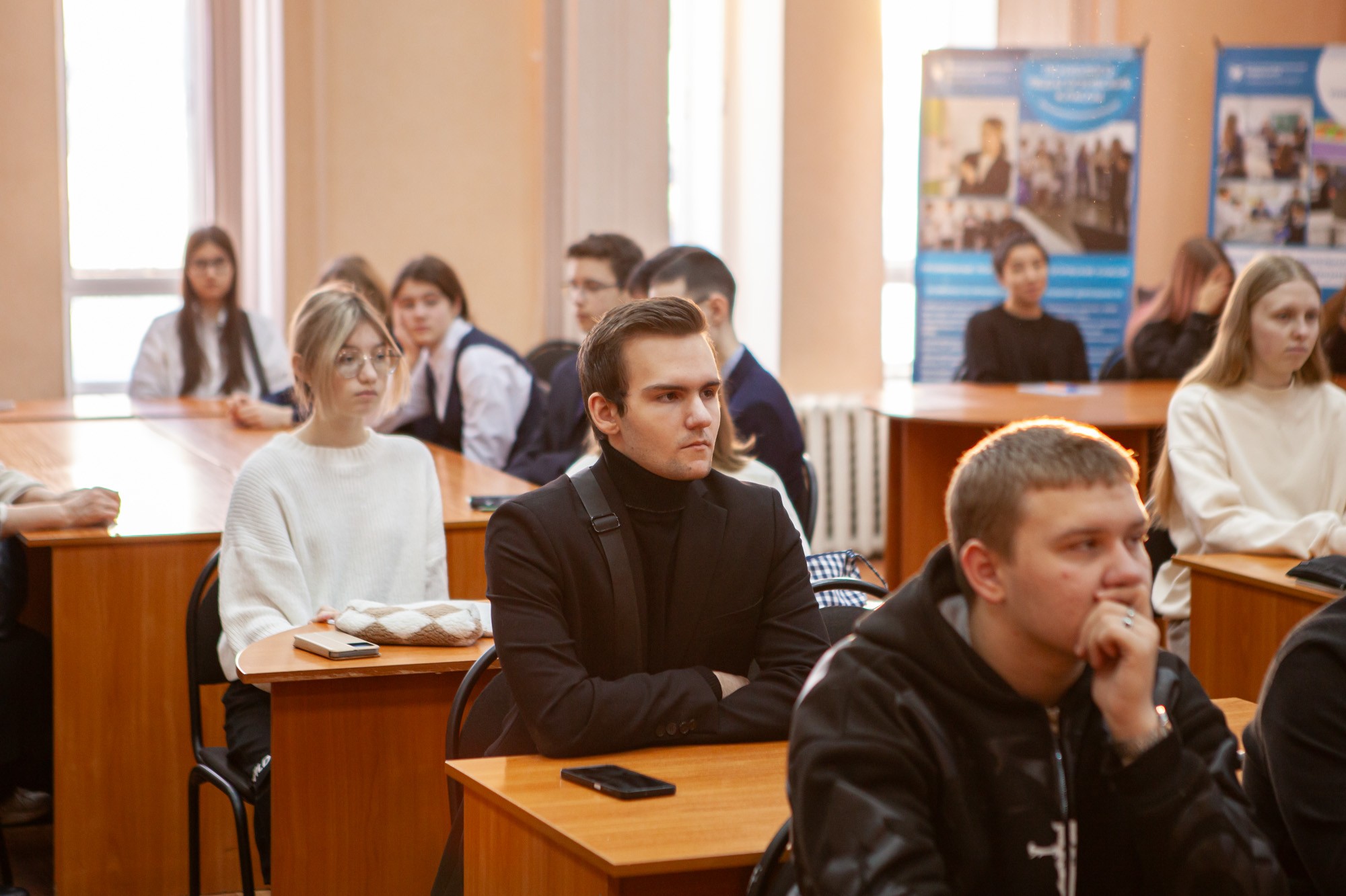 В Елабужском институте КФУ обучающиеся профильных психолого-педагогических классов изучают основы педагогики и психологии В Елабужском институте КФУ обучающиеся профильных психолого-педагогических классов изучают основы педагогики и психологии