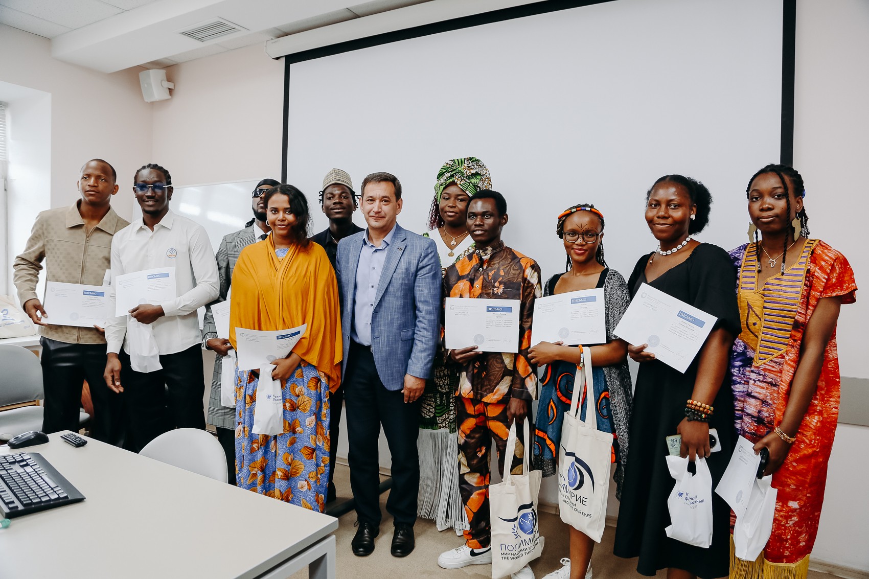 � ������������ �������������� ������ � ������ ���������� � ���