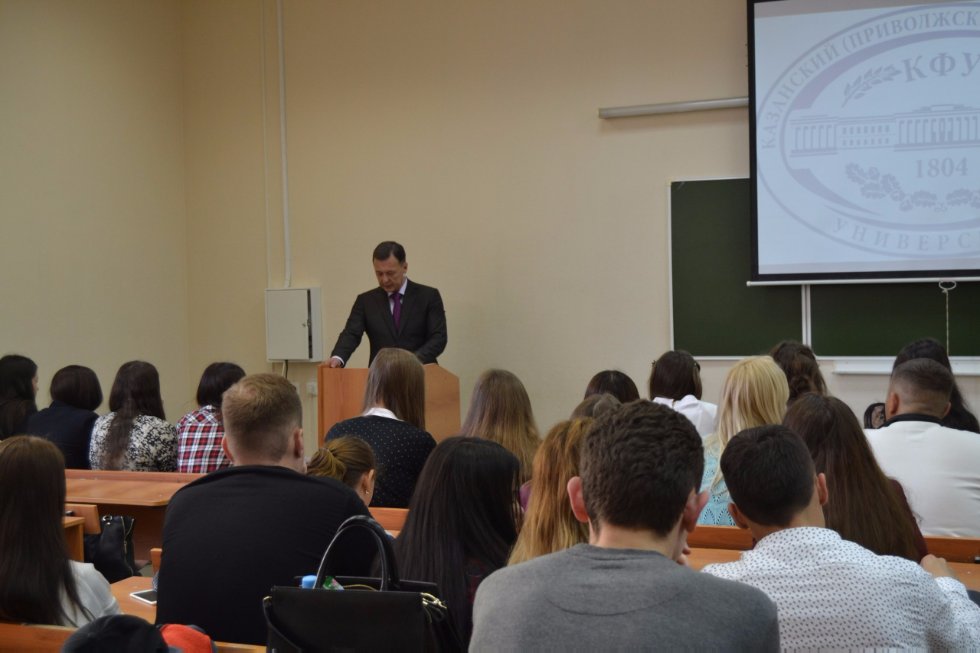 7 сентября 2015 года в преддверии Дня финансиста для студентов ИУЭиФ прочитал публичную лекцию на тему 'Почему мы платим налоги?' руководитель УФНС России по РТ ,д.э.н. профессор Марат Адипович Сафиуллин 7 сентября 2015 года в преддверии Дня финансиста для студентов ИУЭиФ прочитал публичную лекцию на тему 'Почему мы платим налоги?' руководитель УФНС России по РТ ,д.э.н. профессор Марат Адипович Сафиуллин