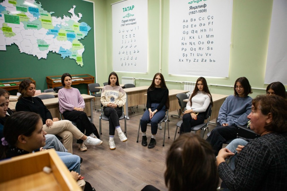 Тренинги по адаптации первокурсников идут в Елабужском институте КФУ Тренинги по адаптации первокурсников идут в Елабужском институте КФУ