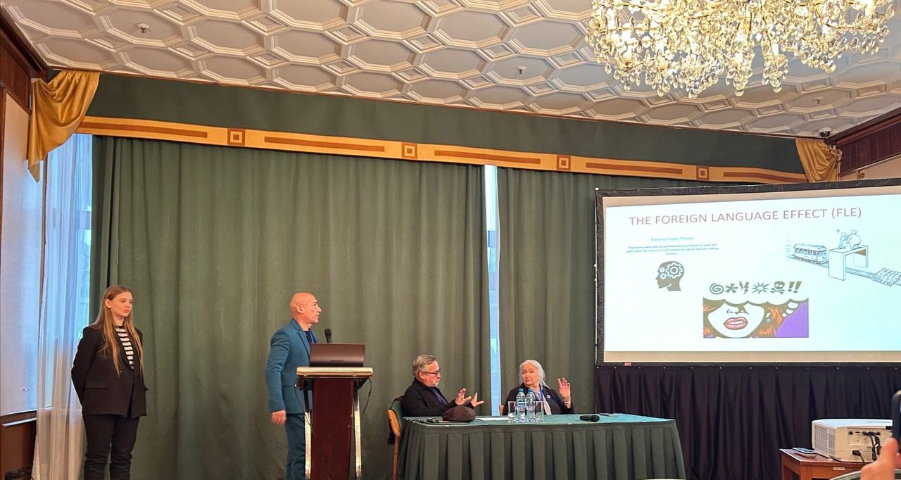 Юбилей Российской академии наук отметили первым Евразийским конгрессом лингвистов Юбилей Российской академии наук отметили первым Евразийским конгрессом лингвистов