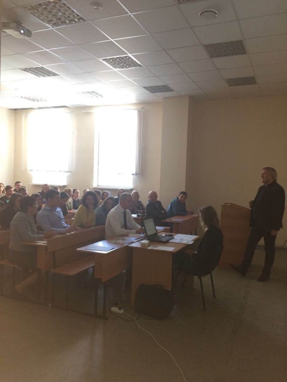 9 �������� 2015 ���� ������ �������, �������������� �������� ��������, � ����� ��� ����������