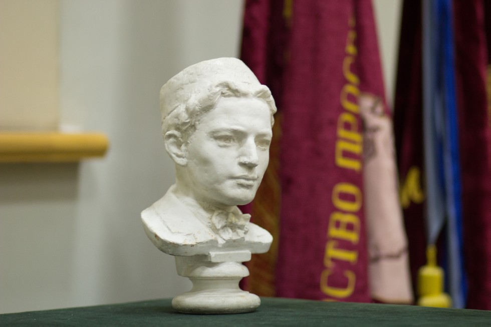 ����� ������� ��������������� �����������