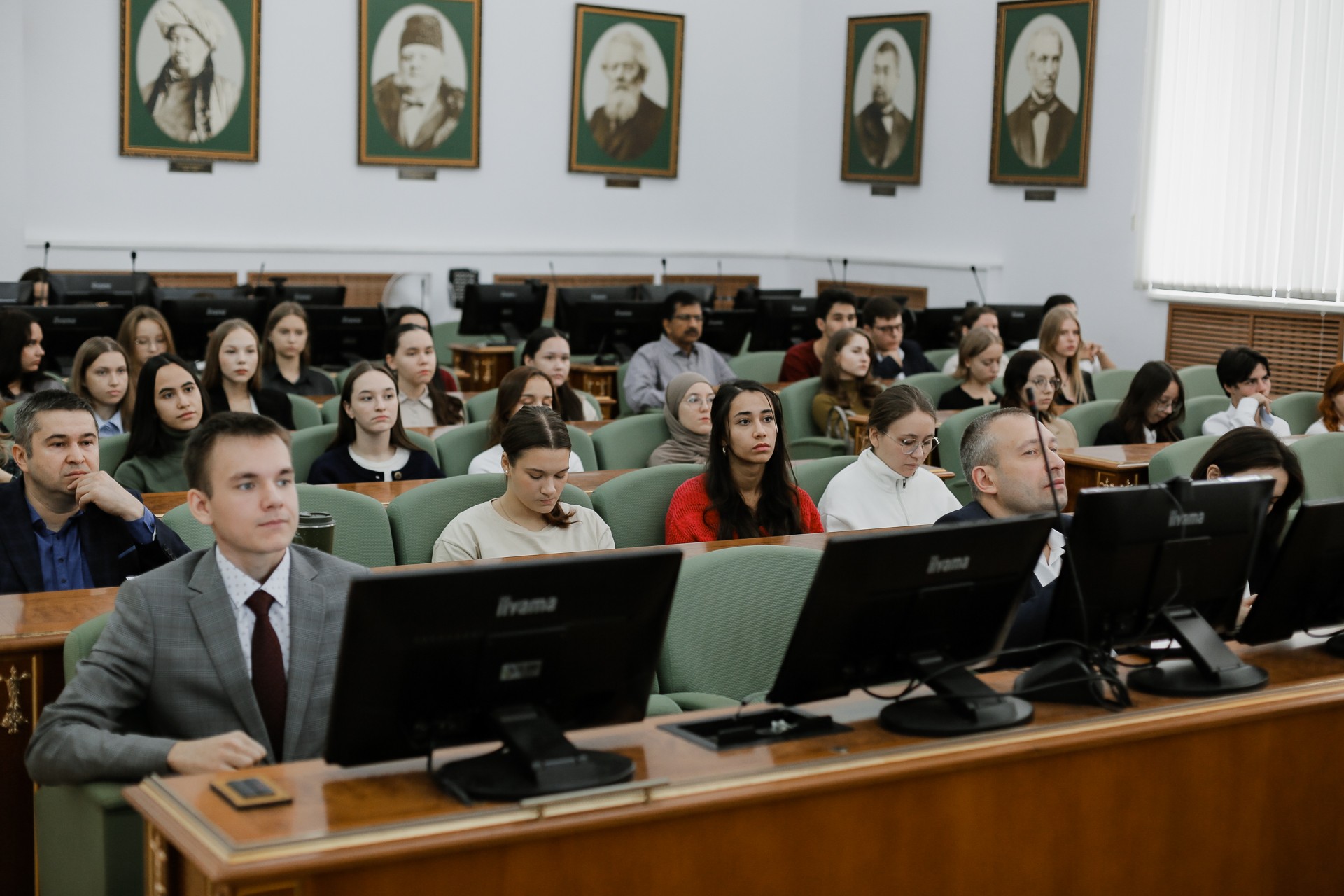 � ������ ���������� ������ ������-����� 