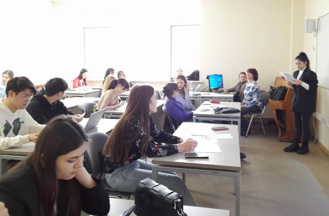 Студенты кафедры русского языка и методики его преподавания приняли участие в работе Итоговой конференции