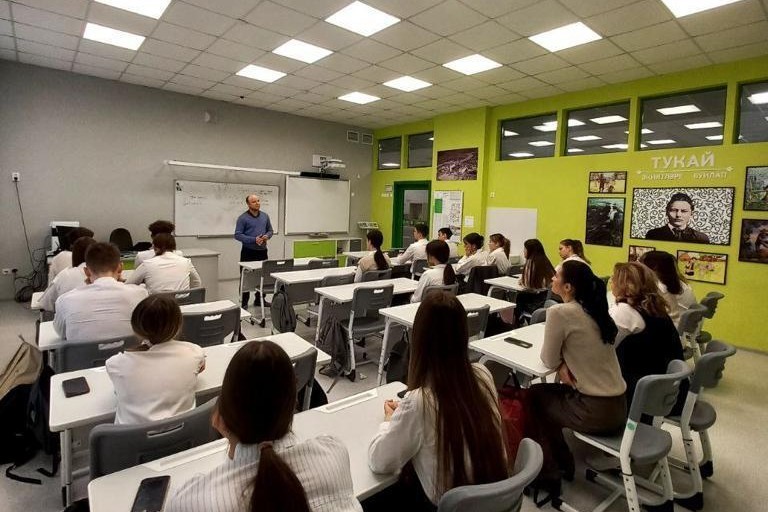 ������ ������� ��������� � ����������� �������� �������� ���������� �� ����������� � ��������������� ��������������� ��������� '������� - �������'.