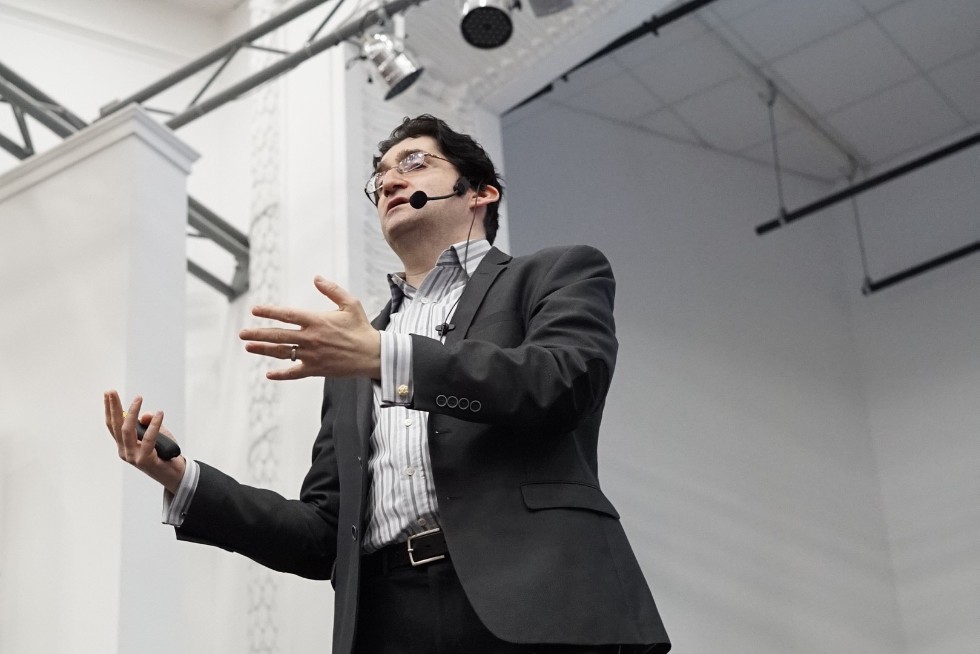 Профессор Стэнфордского университета рассказал в КФУ о глобальных инновационных трендах 2019 года Профессор Стэнфордского университета рассказал в КФУ о глобальных инновационных трендах 2019 года