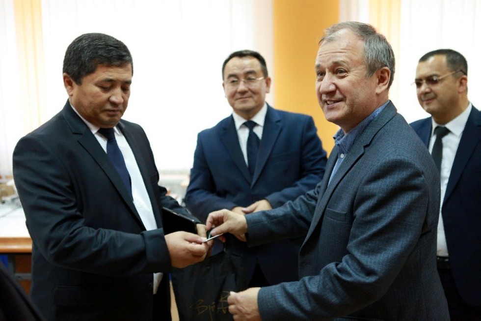 Delegation from Uzbekistan visits Elabuga Institute of KFU ,Yelabuga Institute