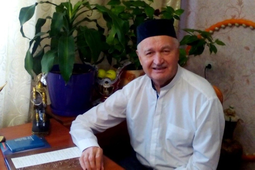 С ю�?и�?�?�?м Т�?�?г�?�?�? �?�?�?иу�?�?ин�? по�?�?р�?в�?я�?�? ко�?�?�?ги и в�?пускники �?�?�?�?у�?ского инс�?и�?у�?�? К�?У