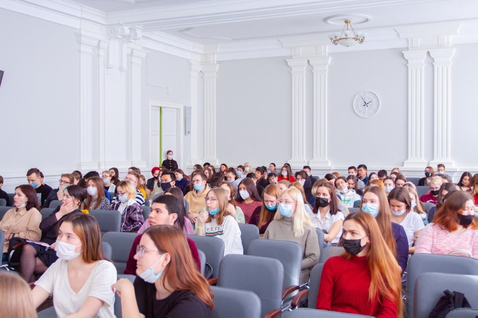 Студенты Елабужского института познакомились с лекцией о вреде наркотиков Студенты Елабужского института познакомились с лекцией о вреде наркотиков