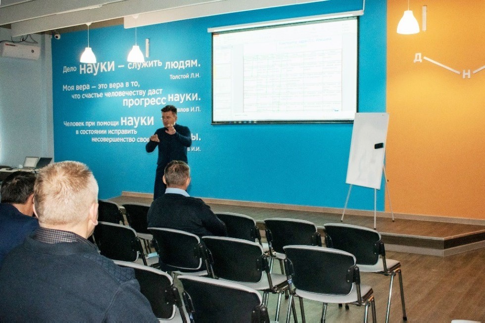 Конкурс 'Созидательный труд для школьников' прошел в Доме научной коллаборации Конкурс 'Созидательный труд для школьников' прошел в Доме научной коллаборации