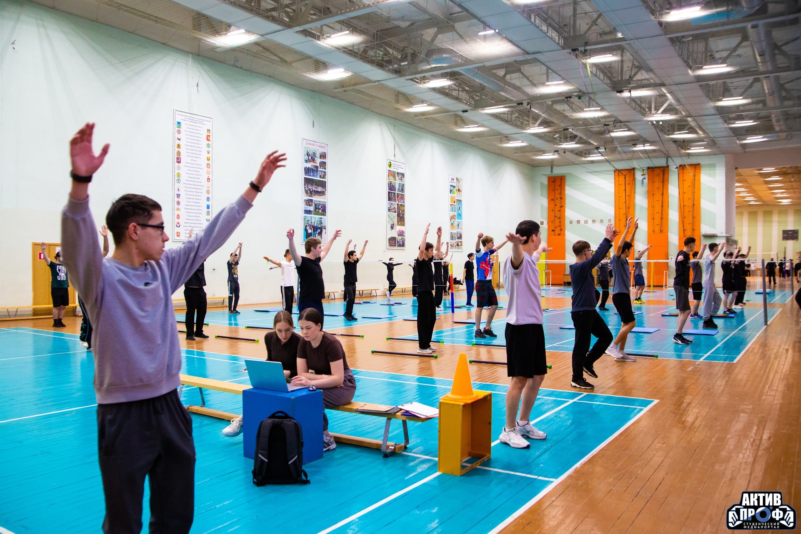 Месяц упорства, два дня борьбы Месяц упорства, два дня борьбы