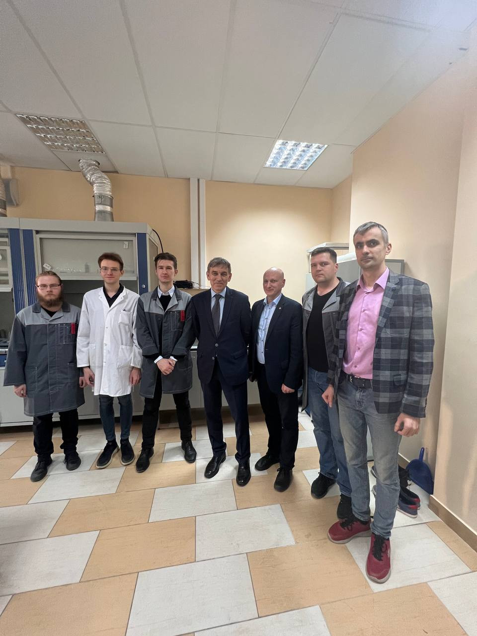 19 апреля Химический институт им А.М. Бутлерова посетил Генеральный директор РНФ Хлунов Александр Витальевич