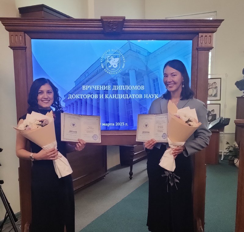 Выпускникам кафедры биохимии, биотехнологии и фармакологии вручили дипломы о присуждении ученых степеней Выпускникам кафедры биохимии, биотехнологии и фармакологии вручили дипломы о присуждении ученых степеней