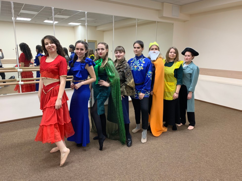 ������������ ���������� ����� '������' ������� ����� ��������� '������� �������'