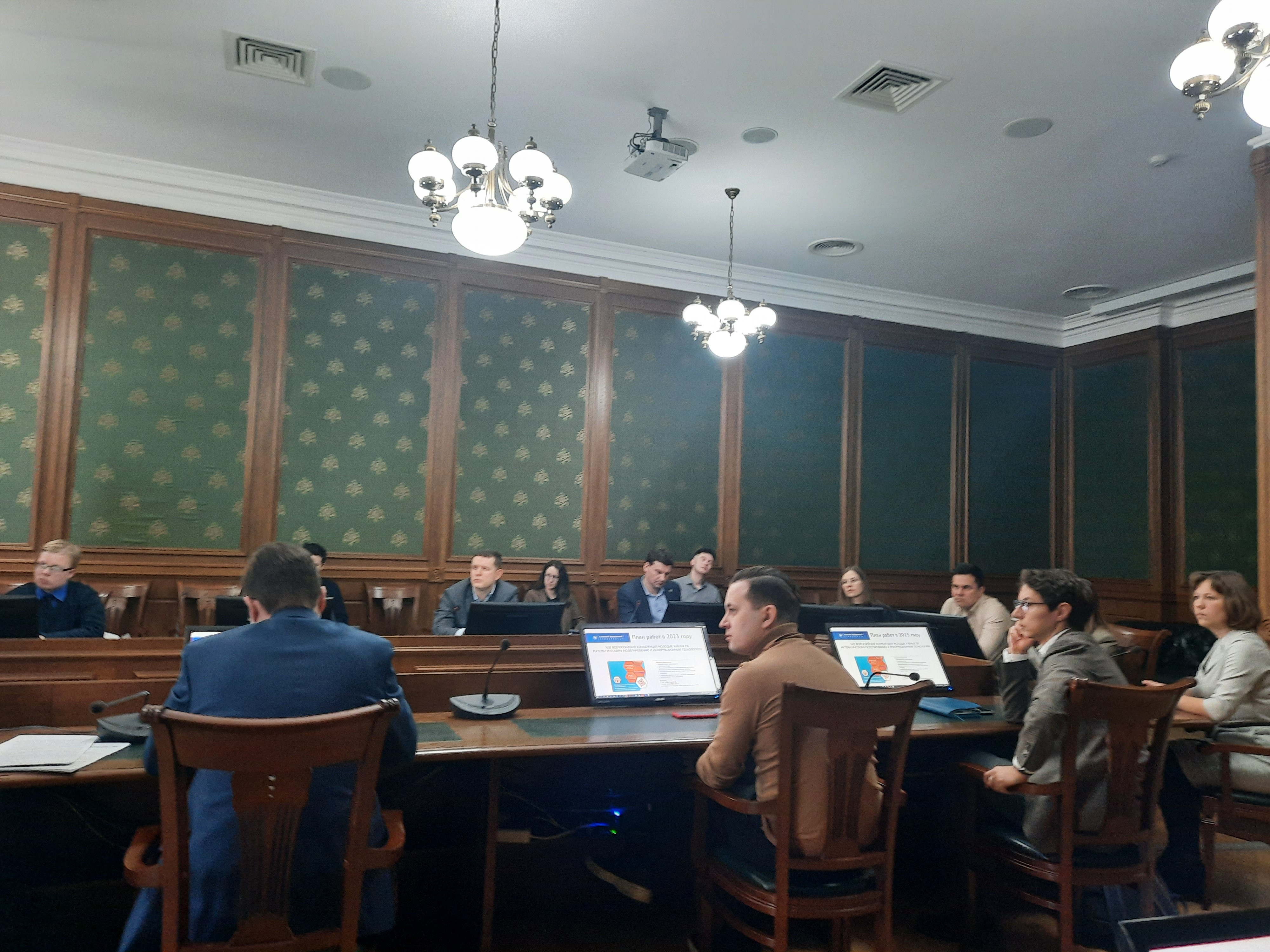 Встреча Ассоциации молодых ученых с первым проректором ? проректором по научной деятельности Дмитрием Альбертовичем Таюрским Встреча Ассоциации молодых ученых с первым проректором ? проректором по научной деятельности Дмитрием Альбертовичем Таюрским