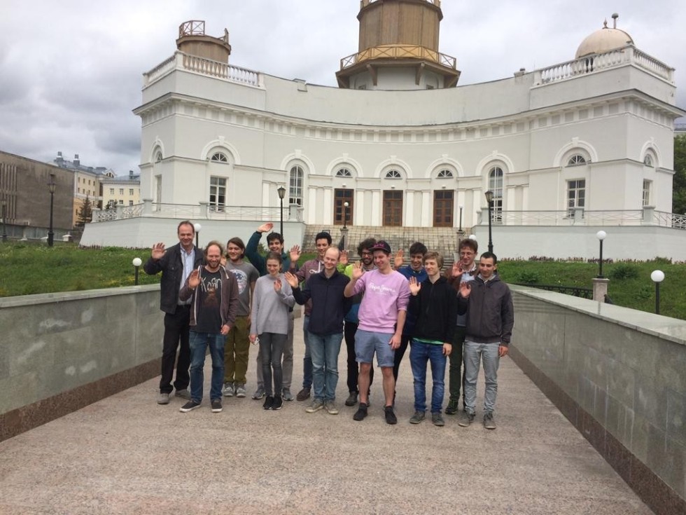 Innsbruck students learn to turn chemical elements