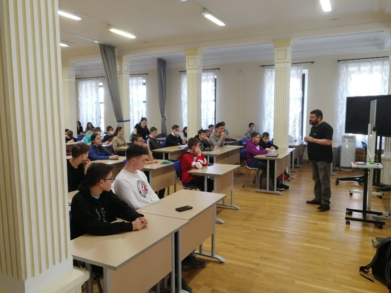 ������������� ������� � �������������