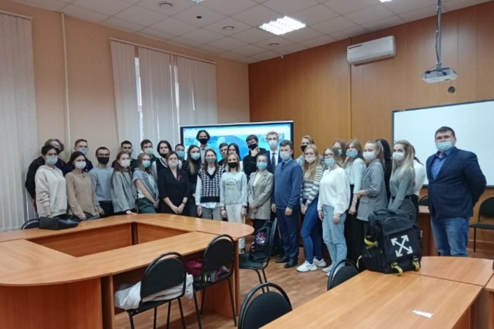 Студенты познают 'Азбуку предпринимателя' Студенты познают 'Азбуку предпринимателя'