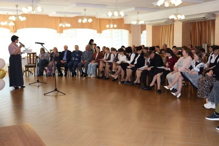 В САБИНСКОМ РАЙОНЕ НАГРАДИЛИ ПОБЕДИТЕЛЕЙ КОНКУРСА ЖУРНАЛИСТСКИХ РАБОТ 'СЕРЛЕ КАЛӘМ' В САБИНСКОМ РАЙОНЕ НАГРАДИЛИ ПОБЕДИТЕЛЕЙ КОНКУРСА ЖУРНАЛИСТСКИХ РАБОТ 'СЕРЛЕ КАЛӘМ'