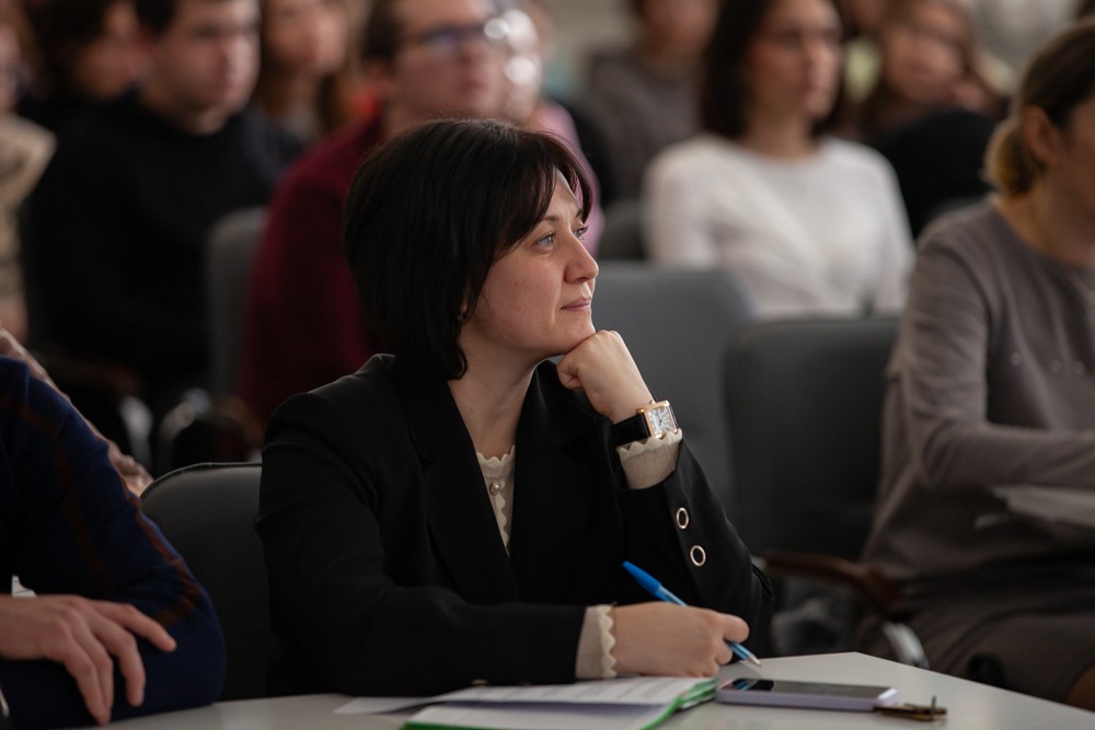 ���������� VIII ������������� ������-������������ �����������