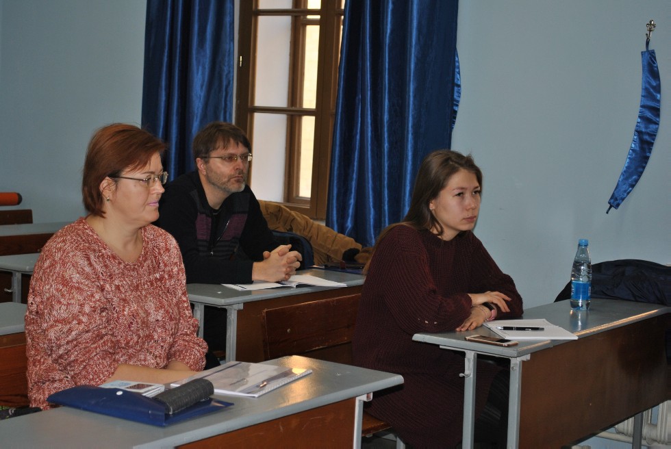 ����������� '�������' � '���������������' ������� ������������ �������������� �  ������������ ��������� ������� � ���