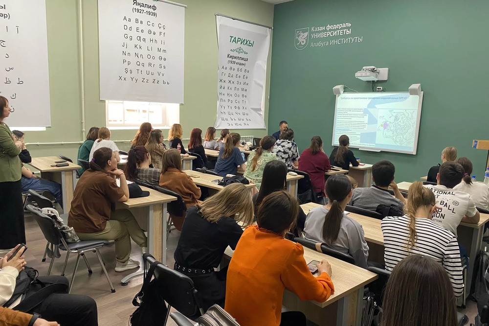 Компьютерная лингвистика: развитие больших языковых моделей и возможности их практического использования для управления компанией Компьютерная лингвистика: развитие больших языковых моделей и возможности их практического использования для управления компанией