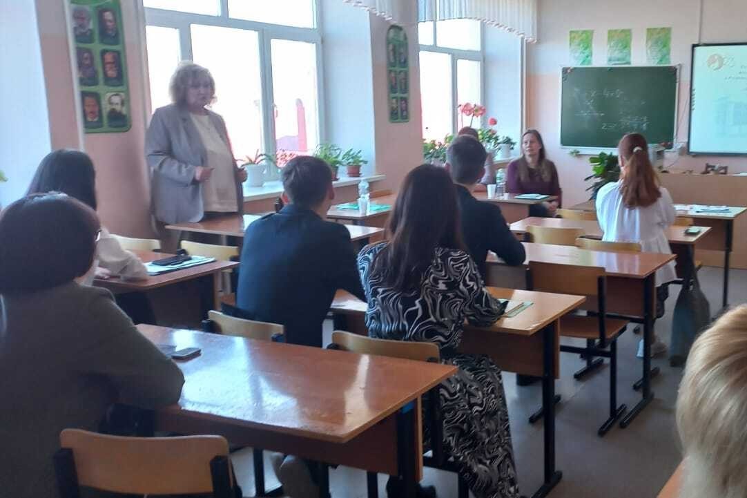 Преподаватели Елабужского института КФУ приняли участие в школьной конференции в качестве экспертов Преподаватели Елабужского института КФУ приняли участие в школьной конференции в качестве экспертов