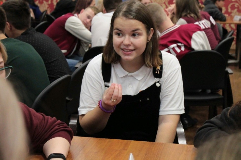 Студенты Елабужского института КФУ заняли II место во Всероссийском конкурсе студентов педагогических направлений подготовки 'Учитель нового поколения' Студенты Елабужского института КФУ заняли II место во Всероссийском конкурсе студентов педагогических направлений подготовки 'Учитель нового поколения'