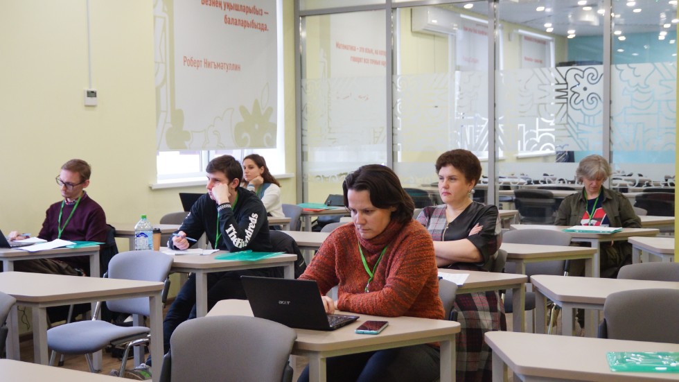 VIII ������������� ������� ����������� '������������ ��� � ���������� � ��������: ������ � �������'