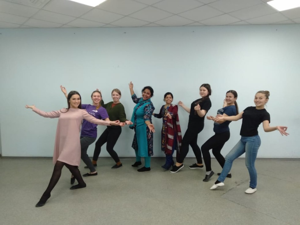 Мастер-классы по индийскому искусству Мастер-классы по индийскому искусству