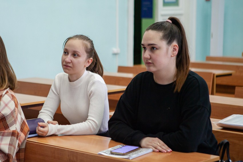 Прошла научно-популярная лекция 'Елабужский институт в годы Великой Отечественной войны' Прошла научно-популярная лекция 'Елабужский институт в годы Великой Отечественной войны'