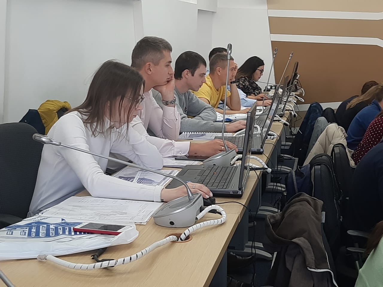 67 слушателей обучились в ИГиНГТ по программам дополнительного профессионального образования за прошедшую неделю 67 слушателей обучились в ИГиНГТ по программам дополнительного профессионального образования за прошедшую неделю