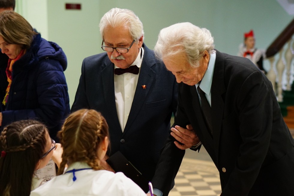 �� ������������� ����������� � ���������� ��������� ��� �������� 100-����� �����