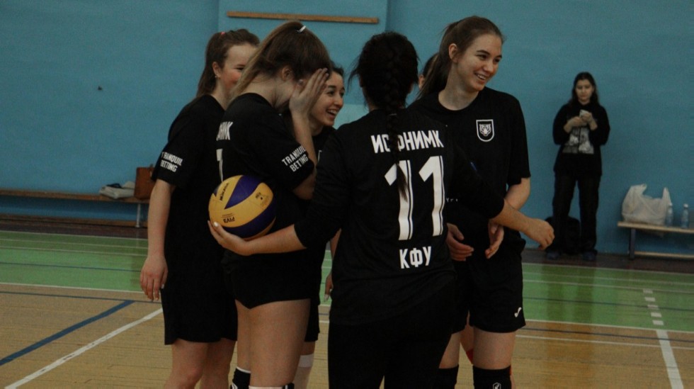 В КФУ прошла спартакиада по волейболу среди девушек В КФУ прошла спартакиада по волейболу среди девушек