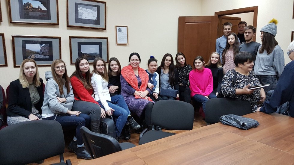 В Союзе журналистов республики прошла презентация автобиографической книги журналиста Александра Малова 'По маршрутам опалённой молодости' В Союзе журналистов республики прошла презентация автобиографической книги журналиста Александра Малова 'По маршрутам опалённой молодости'