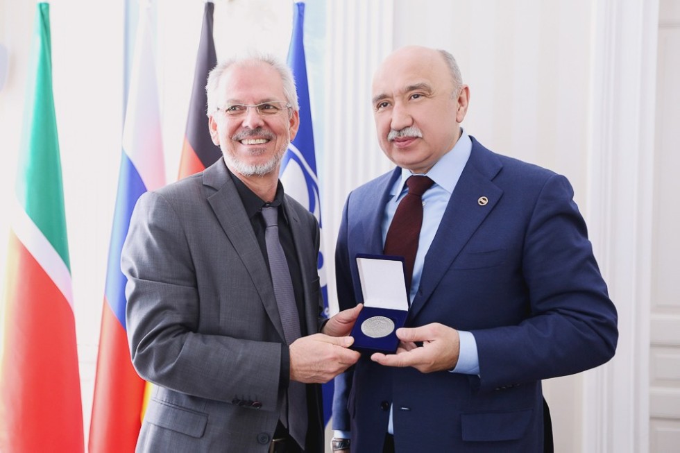 Visit by DFG Vice-President Frank Allgöwer