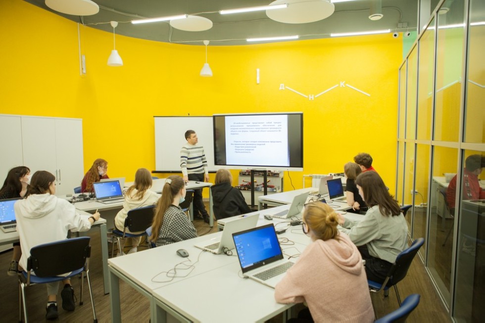 Учебно-тренировочные сборы прошли в Доме научной коллаборации Учебно-тренировочные сборы прошли в Доме научной коллаборации