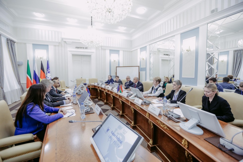 Negotiations with President of Justus Liebig University Giessen Joybrato Mukherjee Negotiations with President of Justus Liebig University Giessen Joybrato Mukherjee