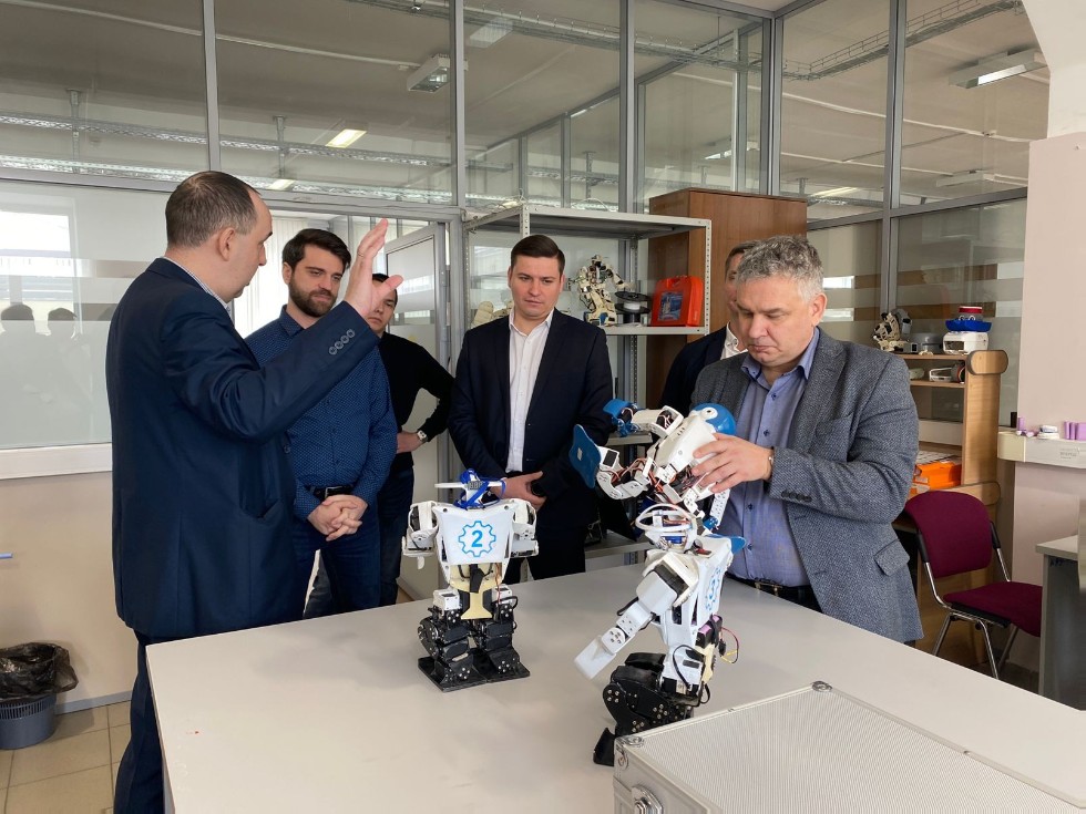 Представители ПАО Представители ПАО